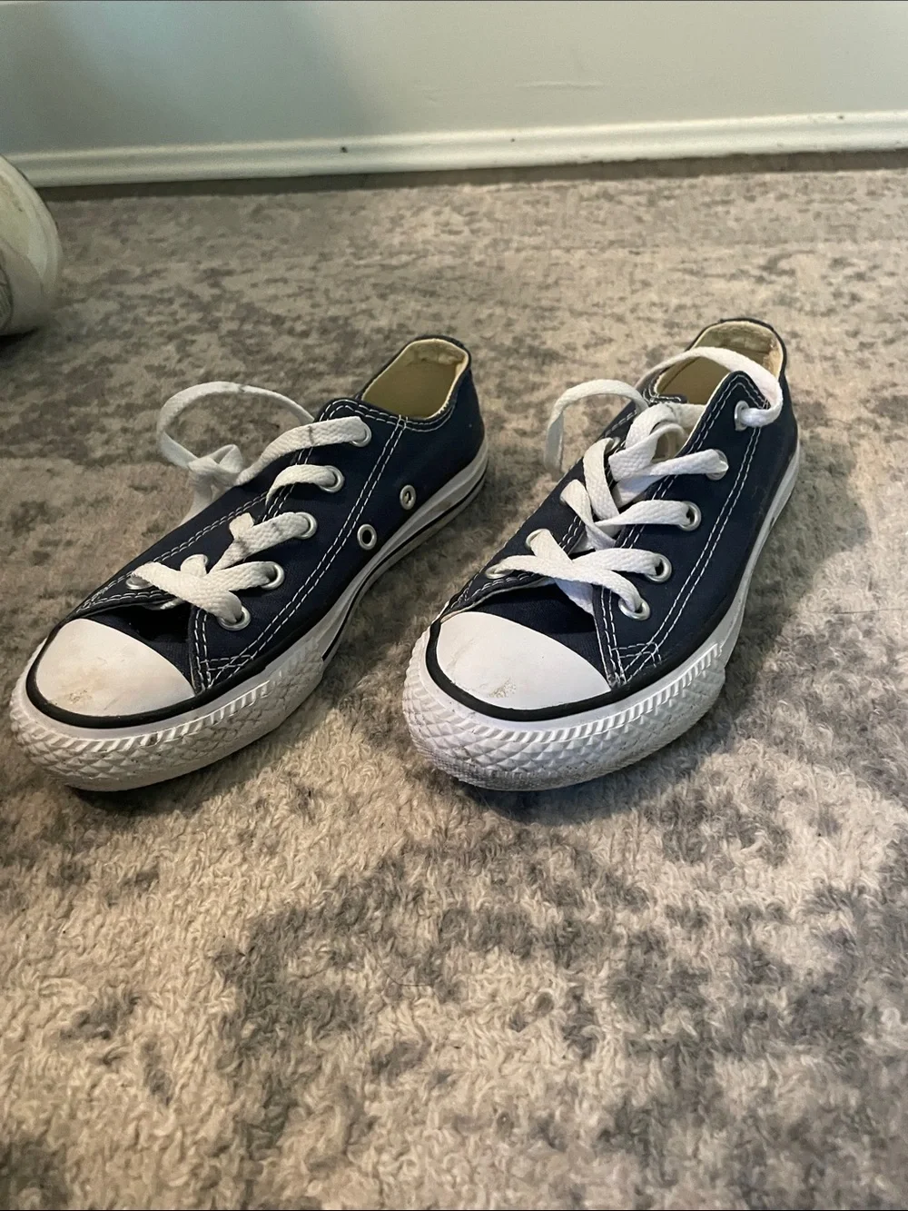 Converse Kids Low Top Sneakers in Navy and White